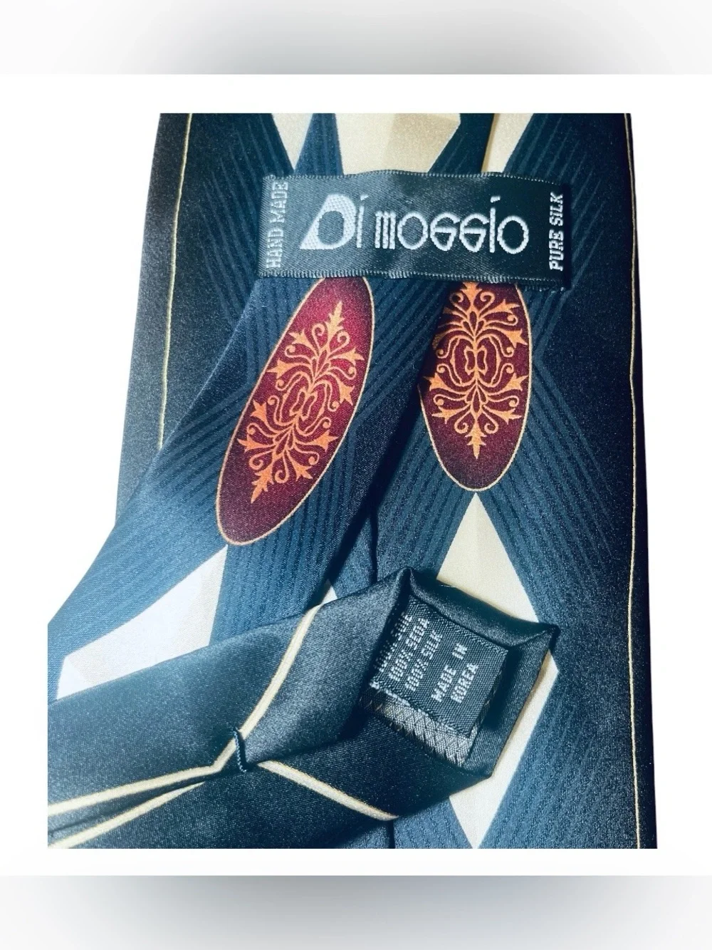 Vintage NWOT Di Moggio , 100% Pure Silk, Handmade Necktie, black /white/burgandy